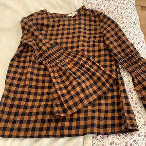 Checkered long sleeve blouse